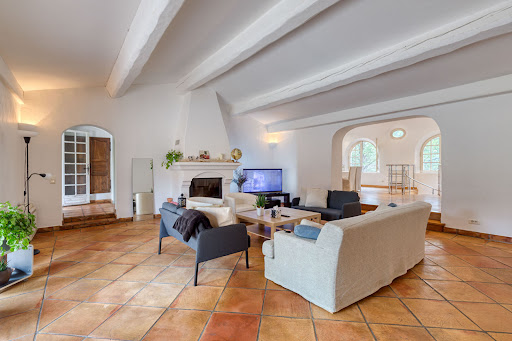 Maison avec piscine et jardin 2