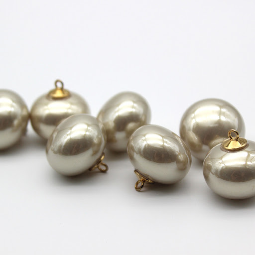 Champagne white