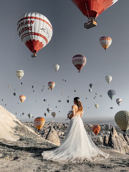 Fotógrafo de casamento Damir Kuzhumov (kuzda). Foto de 7 de maio 2021