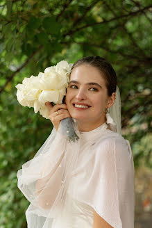 Fotografer pernikahan Aleksandr Rudakov (imago). Foto tanggal 22 November 2023