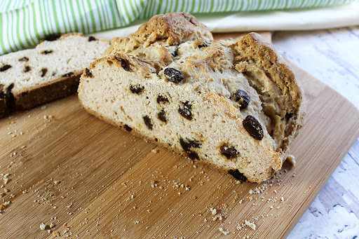 Sliced Irish soda bread with raisins.