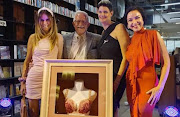 Justine Gundelfinger (left), who made the winning bid on the unique 'Rooibos bra', with Munnik Marais (Cansa), Isla Lovell (Storm in A-G Cup) and Adele du Toit (SA Rooibos Council) at the auction on Sunday. 
 
