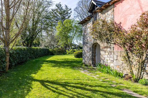 House with garden 2