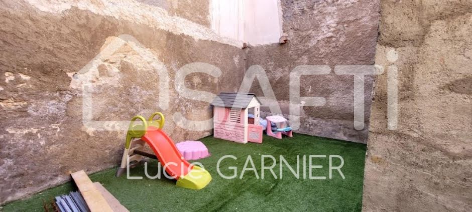 Vente maison 5 pièces 134 m² à Thézan-lès-Béziers (34490), 180 000 €