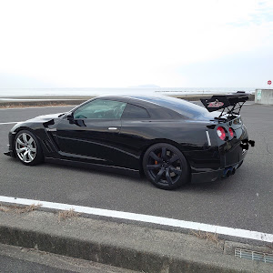 NISSAN GT-R R35