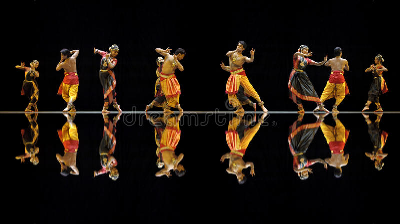 Why you should join Twist N Turns’ Bharatanatyam course?