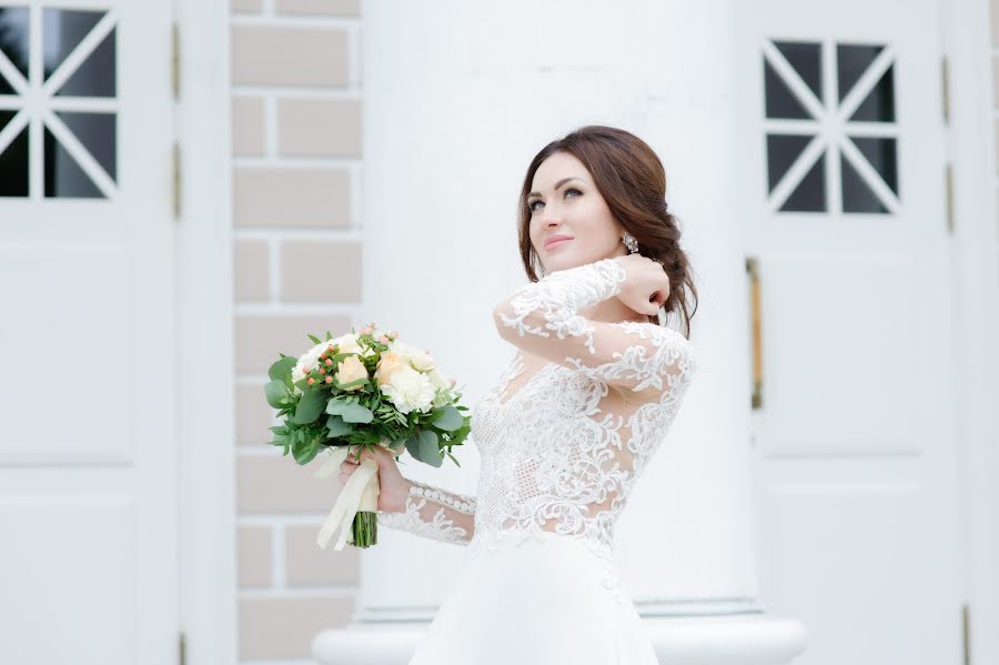 Fotógrafo de casamento Denis Gusev (denche). Foto de 8 de setembro 2017