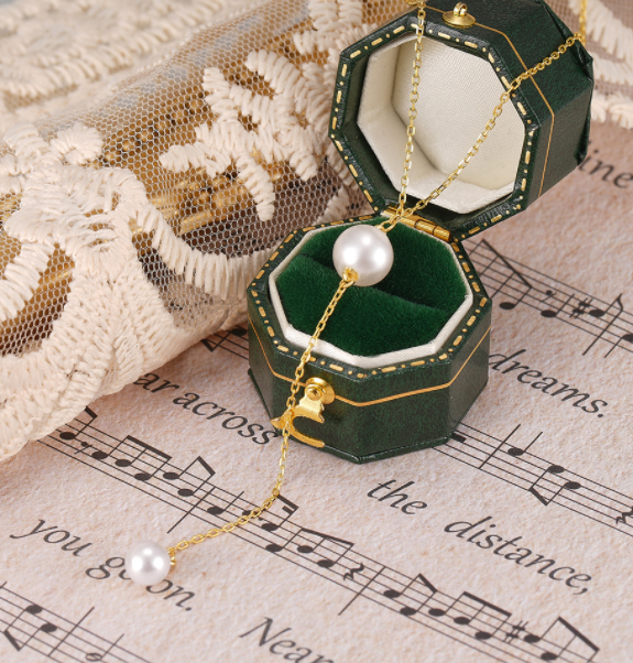 Title 4, S925 Zilveren Y-ketting met parel, een elegante...