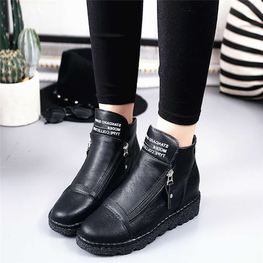 Title 2, Ladies Martin Boots Thick Sole Retro Short, com...