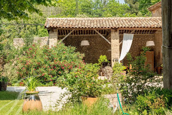 propriété à Aix-en-Provence (13)