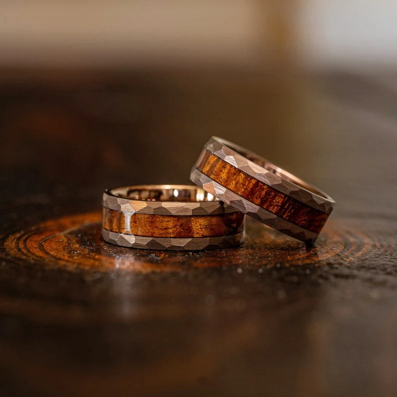 Title 6, Bague en tungstène 8mm, motif marteau plat, inc...