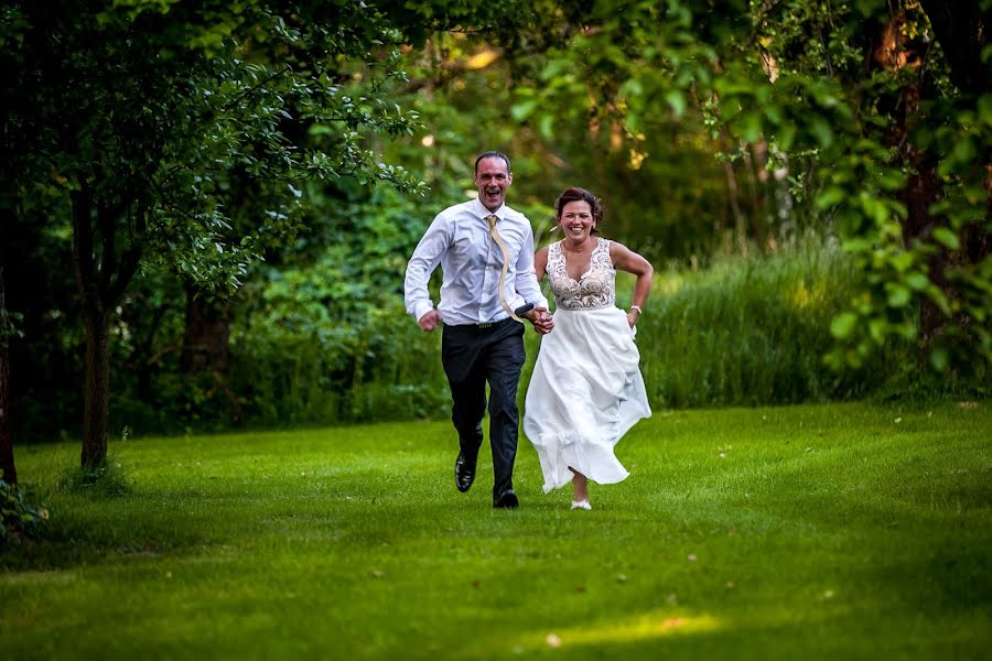 Fotógrafo de casamento Radosław Wojnar (radofoto). Foto de 24 de fevereiro 2020