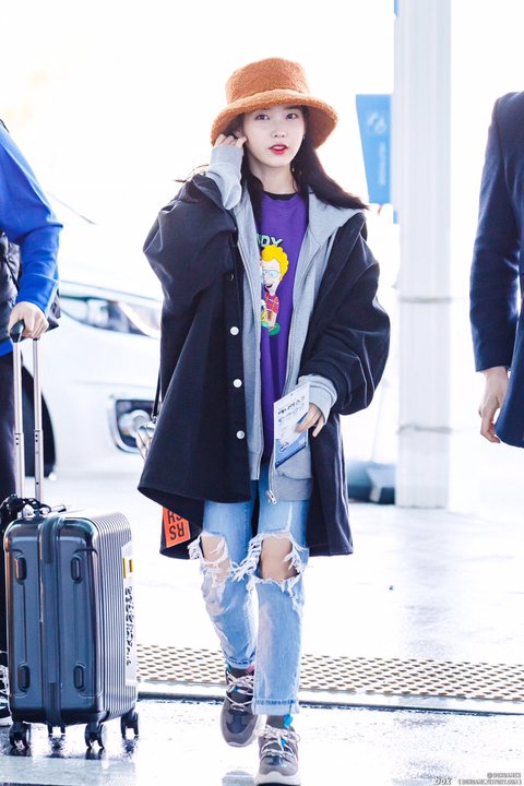 IU Shows Her Visual's Versatility Through Her Casual Fashion