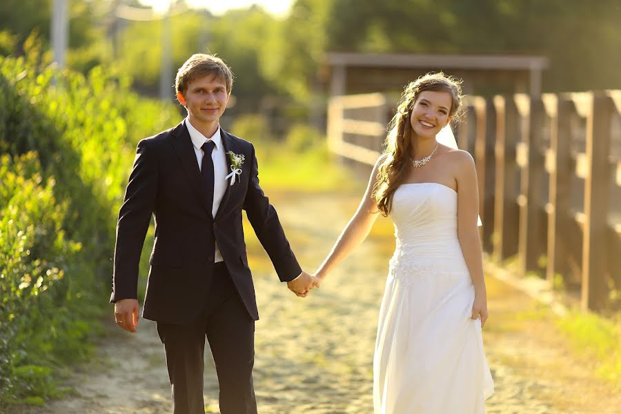 Wedding photographer Pavel Shnayder (pavelshnayder). Photo of 30 April 2014