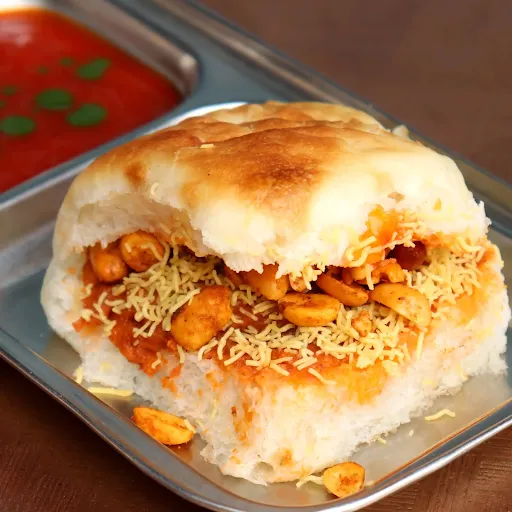 Khandeshi Butter Dabeli