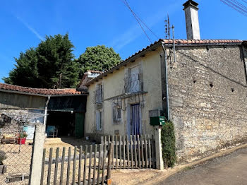 maison à Nanteuil-en-Vallée (16)