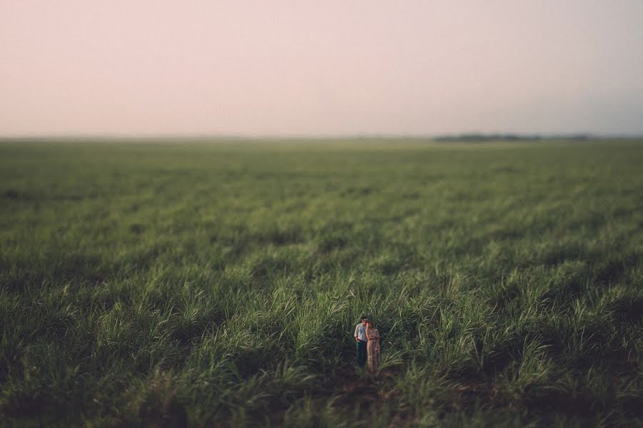 Bröllopsfotograf Yuriy Meleshko (whitelight). Foto av 13 augusti 2015