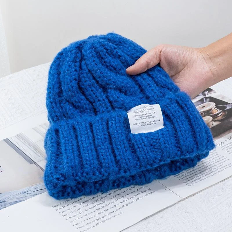 Casual wollen hoed voor dames in effen kleur. Comfortabel en stijlvol, perfect voor dagelijks gebruik en om warm te blijven met een modieuze look.