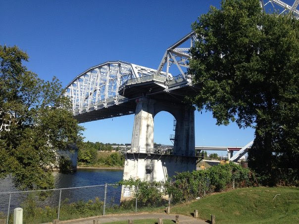 John Seigenthaler Pedestrian Bridge