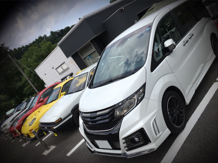 ステップワゴンスパーダの榛名湖・榛名峠・イニシャルD聖地巡礼・ディーズガレージ・レッドメモリーに関するカスタム事例の投稿画像5枚目