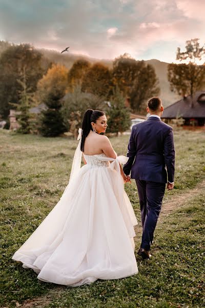 Nhiếp ảnh gia ảnh cưới Florin Moldovan (florinmoldovan). Ảnh của 22 tháng 10 2021