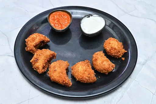 Chicken Kurkure Momos [6 Pieces]