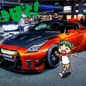 NISSAN GT-R