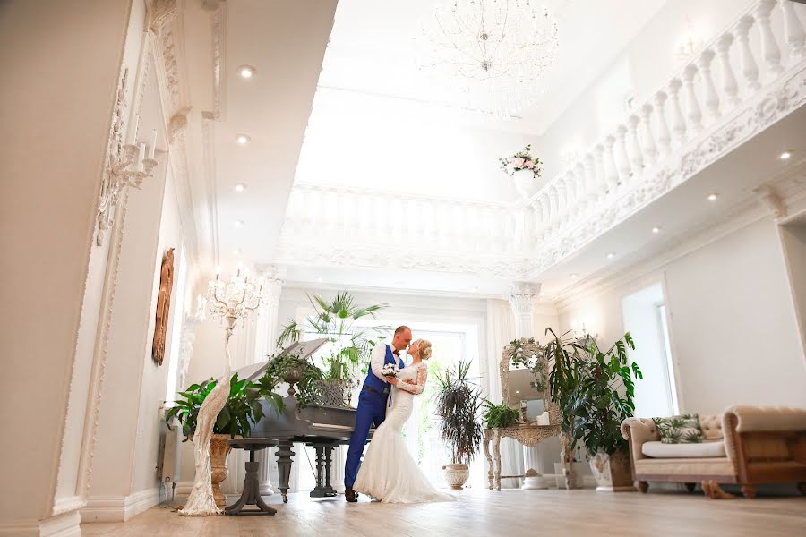 Nhiếp ảnh gia ảnh cưới Alisa Pavlova (alyapavlovansk). Ảnh của 27 tháng 7 2019