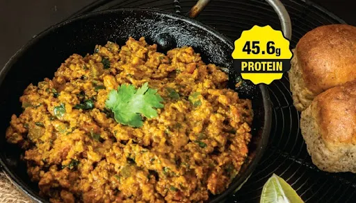 Chicken Keema Pav - High Protein