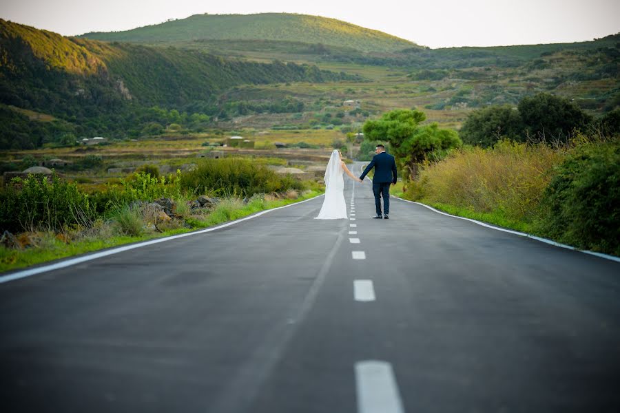 Wedding photographer Salvatore La Mantia (fotolamantia). Photo of 17 April 2023