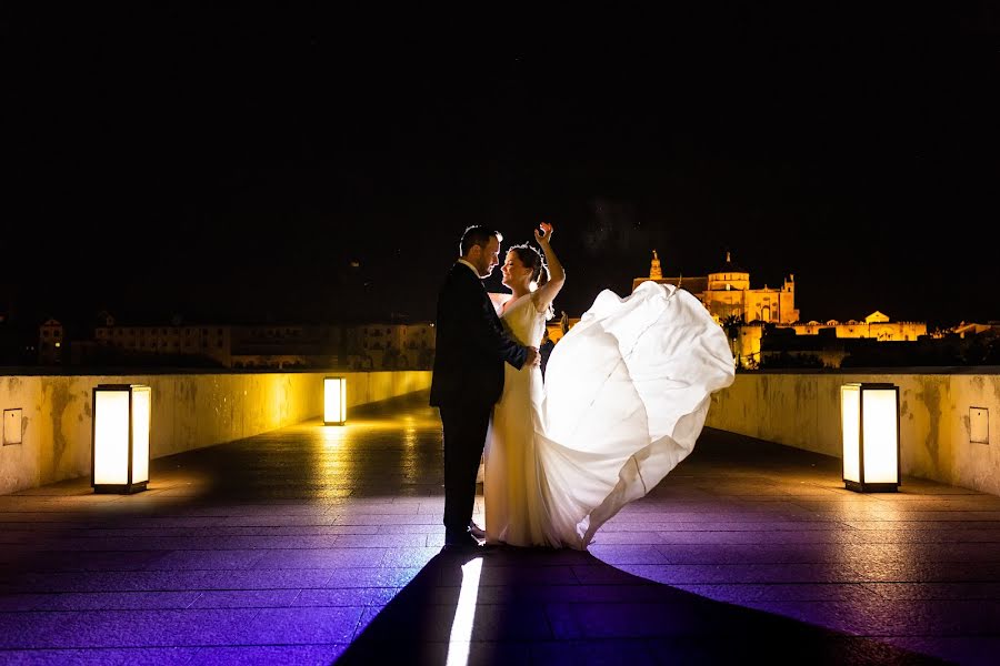 結婚式の写真家Raul Muñoz (extudio83)。2019 2月5日の写真