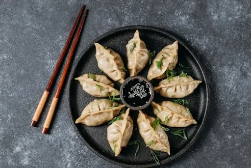 Paneer Steamed Momos [8 Pieces]