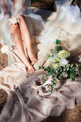 Fotógrafo de casamento Yuliya Chertovskikh (chertoyuliya). Foto de 13 de junho 2019