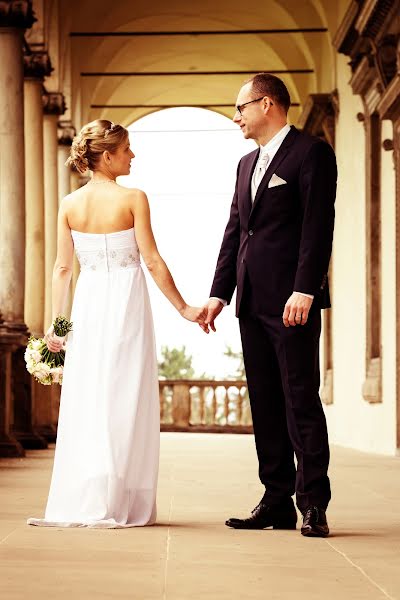 Fotógrafo de casamento Pavel Ovsík (ovsk). Foto de 26 de abril 2016