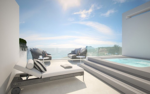 House with pool and terrace 4