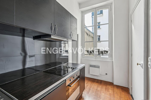 Apartment 5