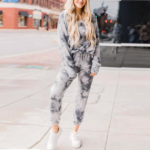 Title 5, Womens European and American Print and Dye Hom...