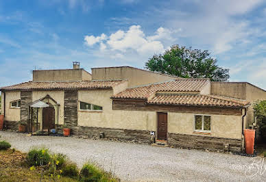 Villa avec piscine et terrasse 4