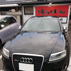 RS6 セダン