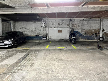 parking à Paris 12ème (75)