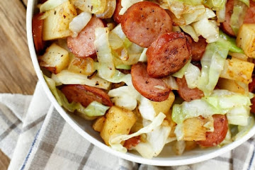 {20 Minute} Kielbasa Cabbage Potato Skillet