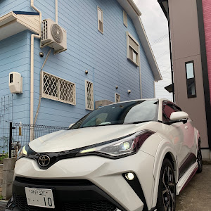 C-HR NGX10