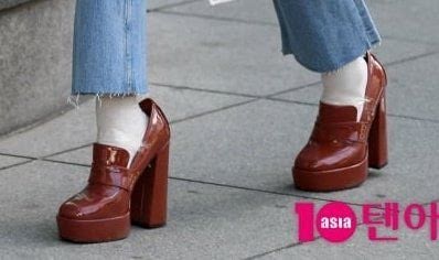 STAYCs-Sieun-who-almost-fell-while-wearing-high-heels-today-1