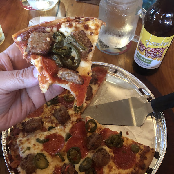 Pep/sausage/jalapeño GF pizza