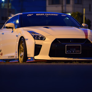 NISSAN GT-R R35