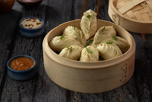 Paneer Steamed Momos [8 Pieces]