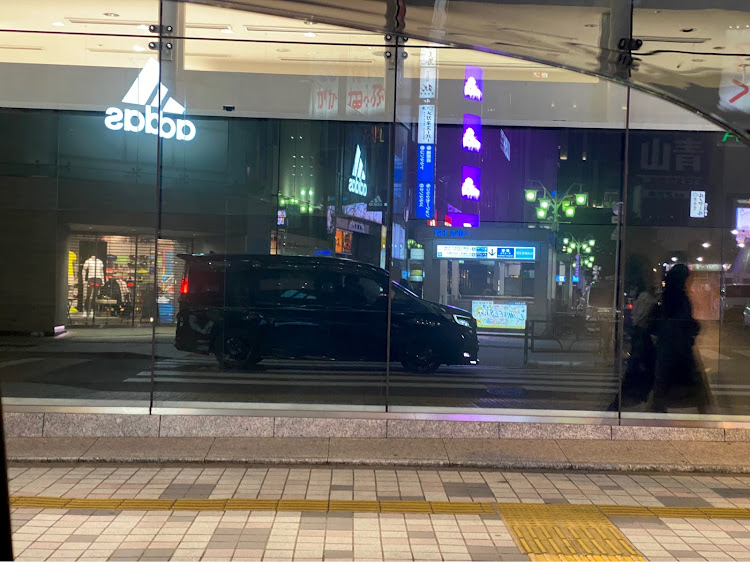 ステップワゴンのcanon EOS M200・単焦点レンズ・ミラーレス一眼・無限エアロ・新宿に関するカスタム事例の投稿画像11枚目