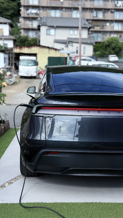 モデルYのmodely・juniper・tesla・awdに関するカスタム事例の投稿画像1枚目