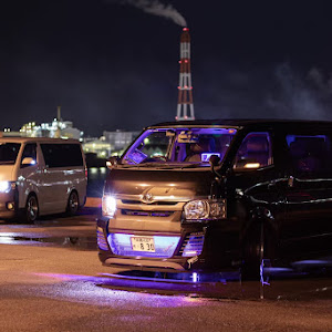 ハイエースバン GDH201K