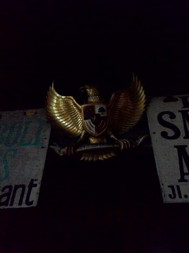 Garuda Pancasila Di Atas Balkon